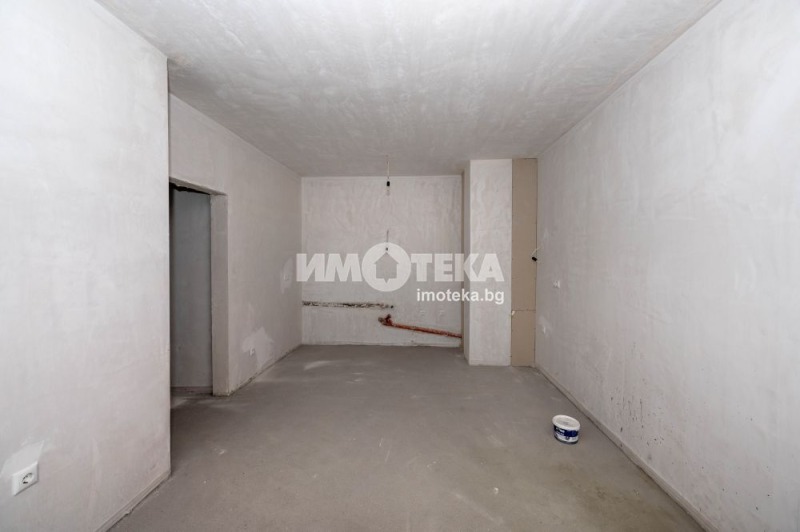 Продава  3-стаен, град Пловдив, Христо Смирненски •  144 900 EUR • ID 88153857 — holmes.bg - [1] 