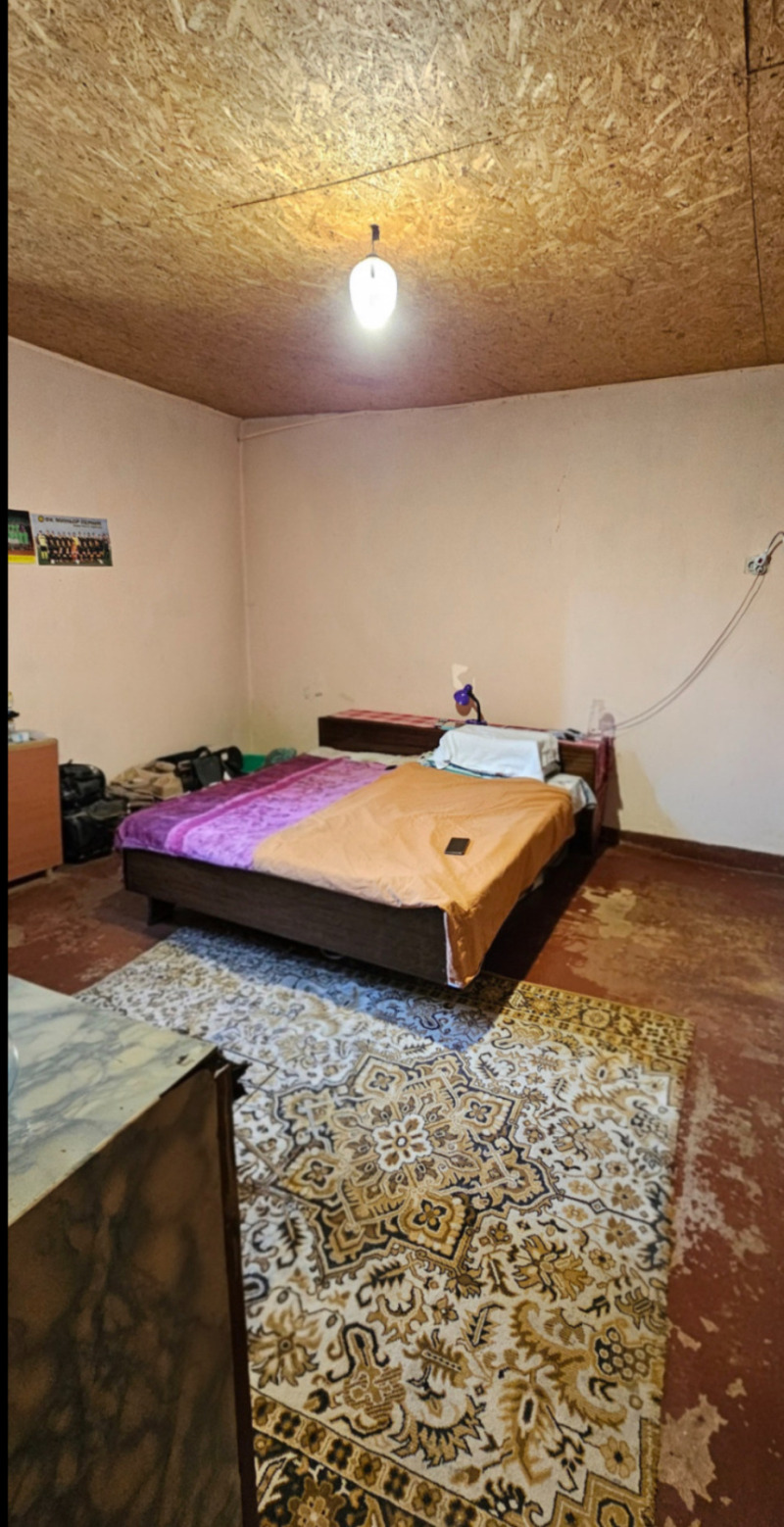 Продава КЪЩА, гр. Перник, Кристал, снимка 9 - Къщи - 52061862