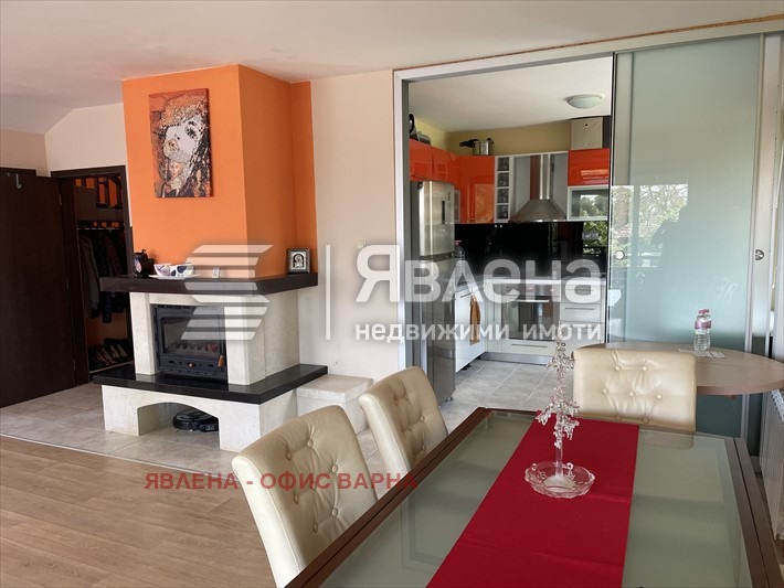 Продава КЪЩА, с. Орешак, област Варна, снимка 5 - Къщи - 54784846