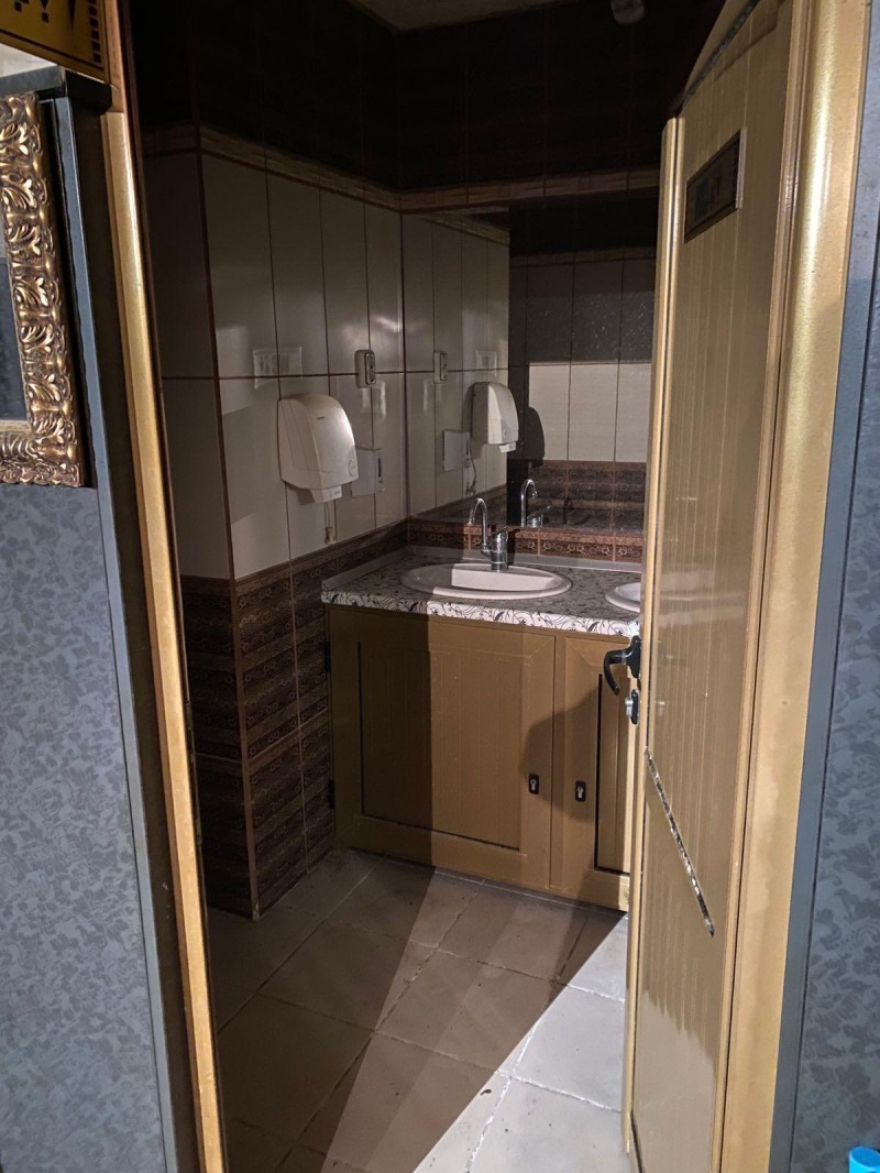 Продава ЗАВЕДЕНИЕ, гр. Бургас, Център, снимка 6 - Заведения - 53176067