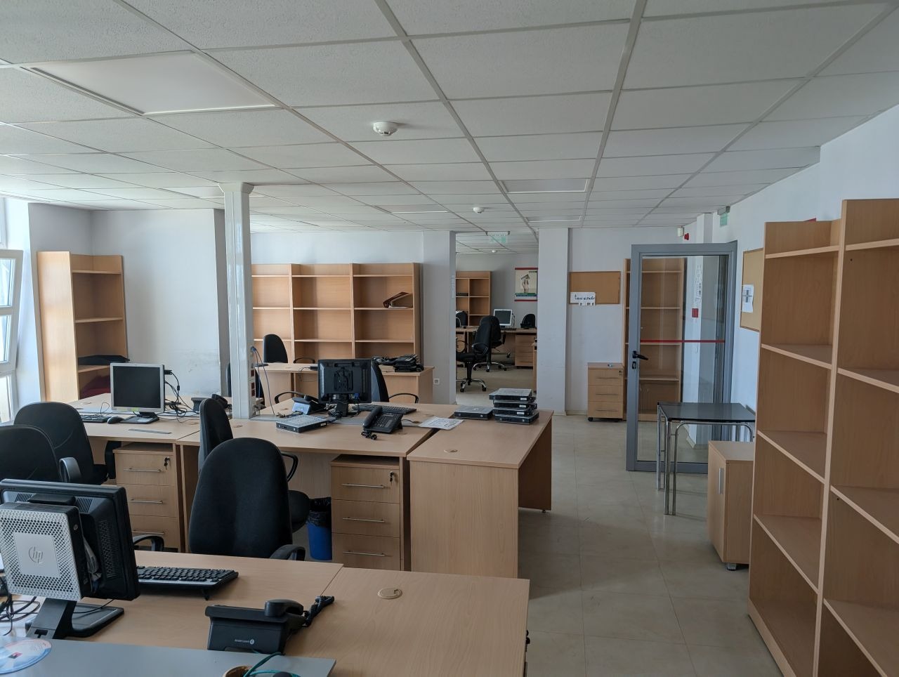 Продава ОФИС, гр. Варна, ЖП Гара, снимка 3 - Офиси - 55357777