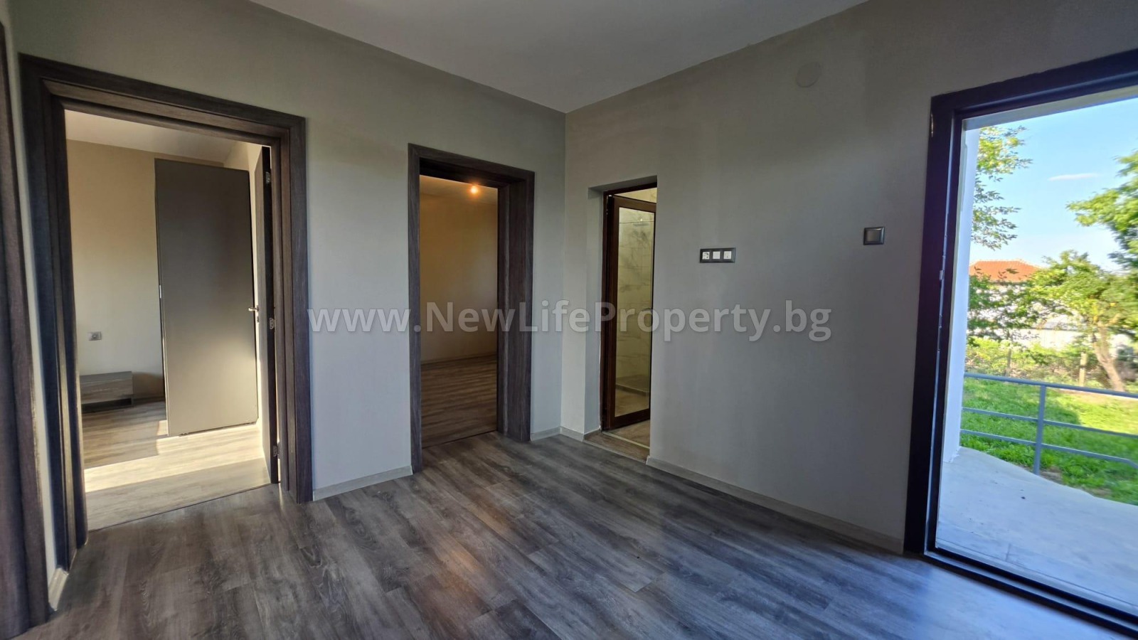 Продава КЪЩА, с. Ливада, област Бургас, снимка 3 - Къщи - 54970306