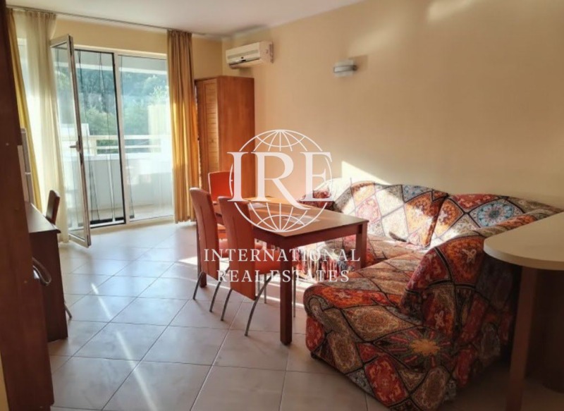 Продава 2-СТАЕН, град Варна, м-т Ален мак • 93000 € / 181892.19 лв. • 25701944 1