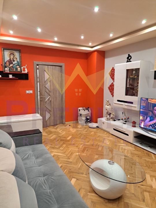 Продава 3-СТАЕН, гр. Варна, Възраждане 1, снимка 2 - Апартаменти - 53822412