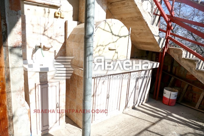 Продава КЪЩА, с. Извор, област София област, снимка 9 - Къщи - 54085456