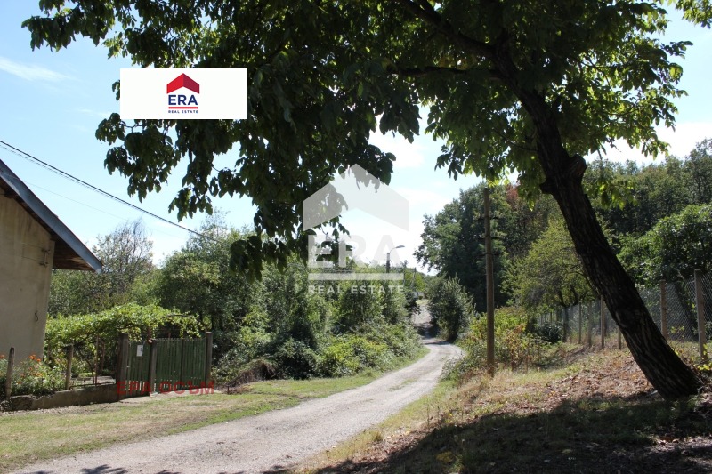 Продава ПАРЦЕЛ, с. Изворче, област Ловеч, снимка 3 - Парцели - 56409720