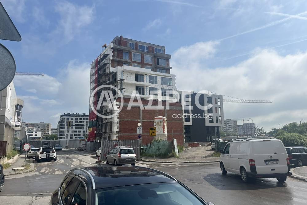 Продава 3-СТАЕН, гр. София, Левски В