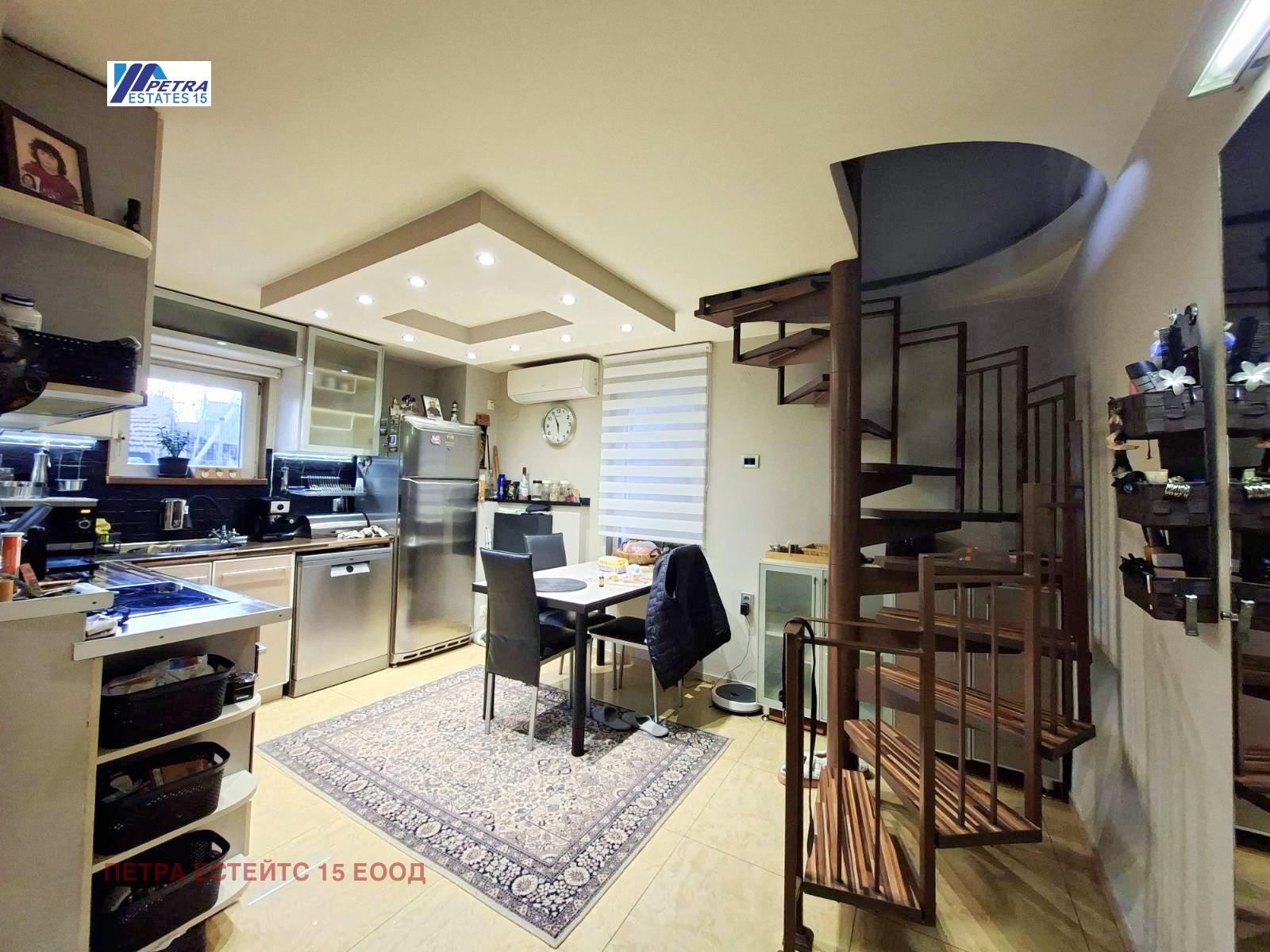 Продава КЪЩА, гр. София, Банишора