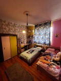 Продава МНОГОСТАЕН, град София, Банишора • 180000 € / 352049.40 лв. • 13463940 4