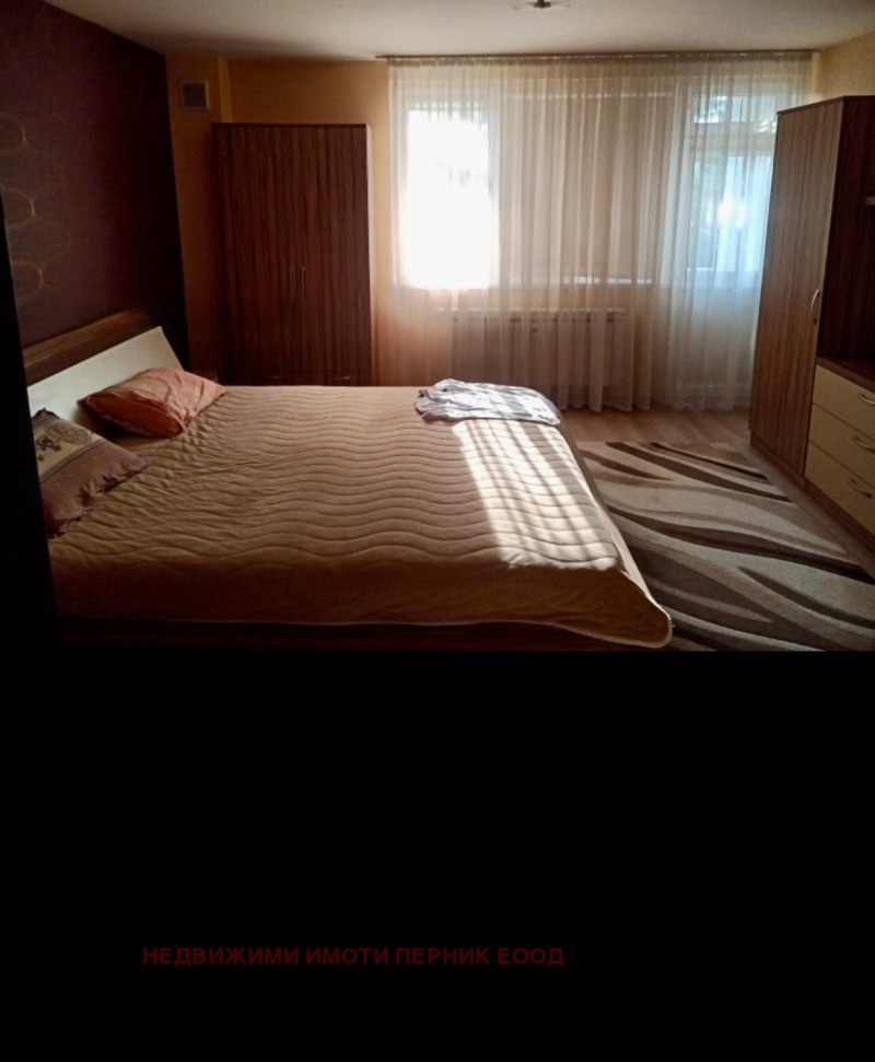 For Sale  1 bedroom Pernik , Tsentar , 72 sq.m | 34315989