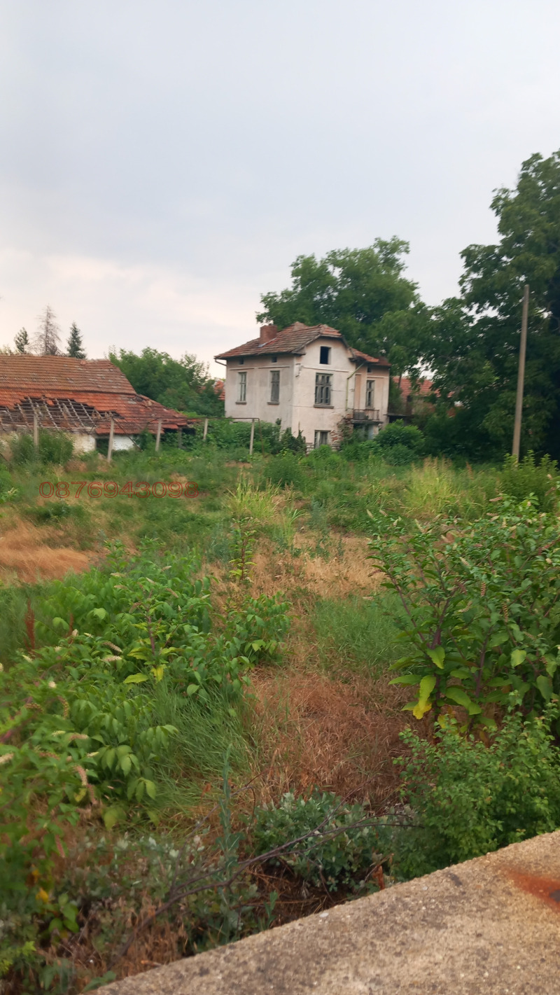 Продава ПАРЦЕЛ, с. Крушуна, област Ловеч