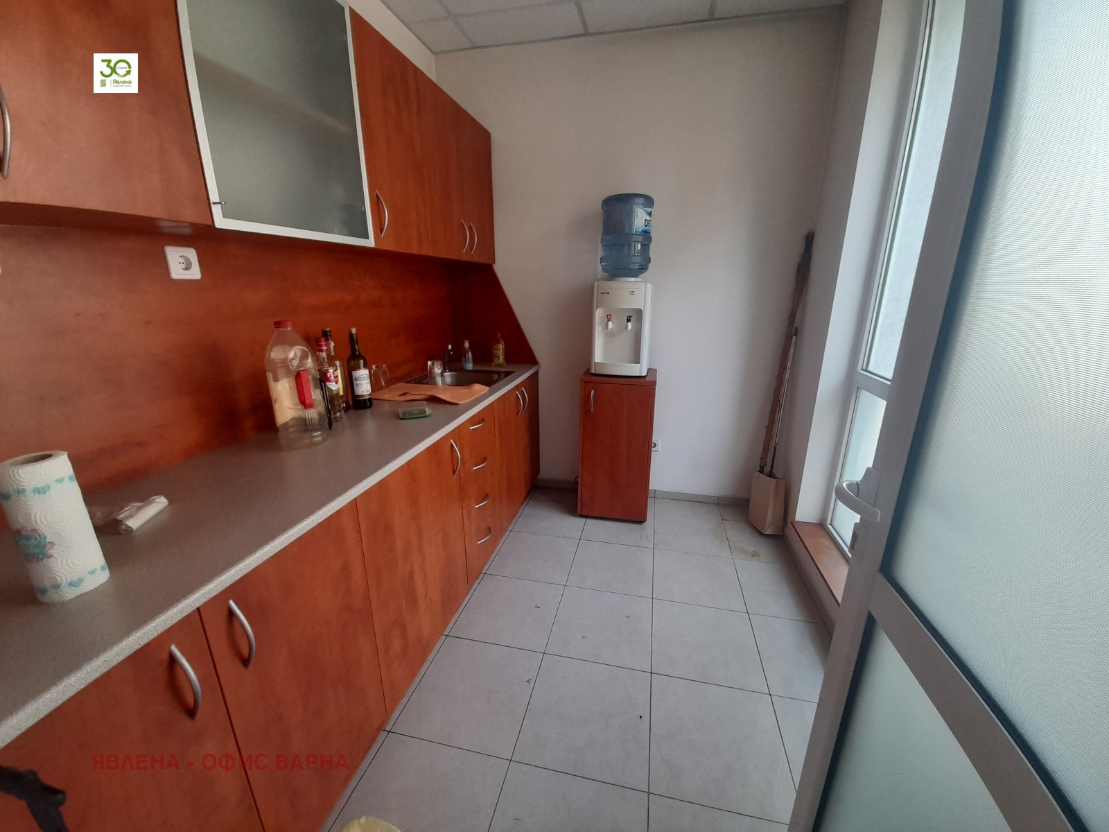 Продава МНОГОСТАЕН, гр. Варна, Зимно кино Тракия, снимка 2 - Апартаменти - 54687055