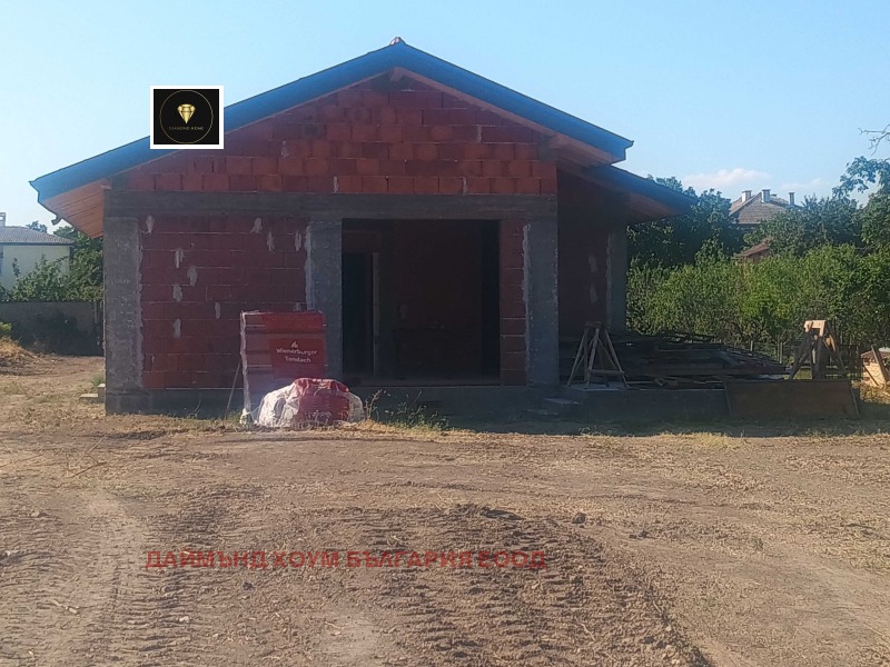 Продава КЪЩА в област Пловдив, с. Скутаре - 98 кв.м / 190 950 € » 373 465.74 лв., ДАЙМЪНД ХОУМ БЪЛГАРИЯ ЕООД