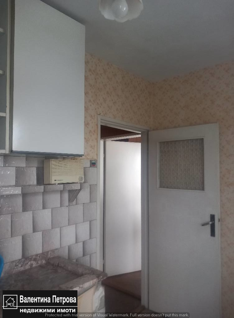 Продава  2-стаен град Русе , Родина 1 , 65 кв.м | 74378150 - изображение [8]