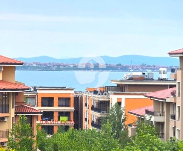 Продава  2-стаен област Бургас , гр. Свети Влас , 71 кв.м | 89874949