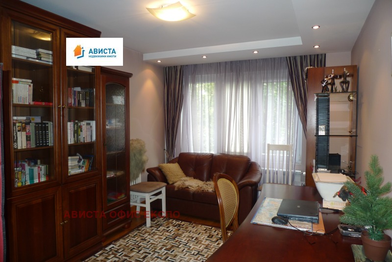 Продава 3-СТАЕН, гр. София, Медицинска академия, снимка 9 - Апартаменти - 52989830