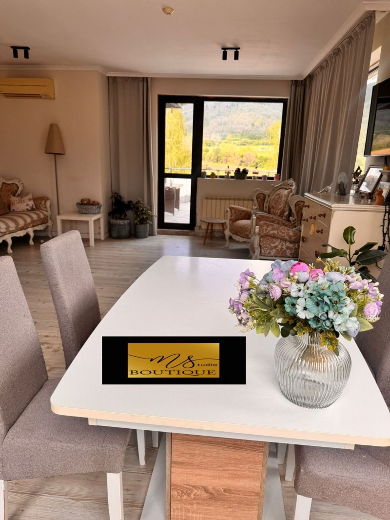 Na prodej  3+ ložnice oblast Sofia , Pravec , 256 m2 | 47692175