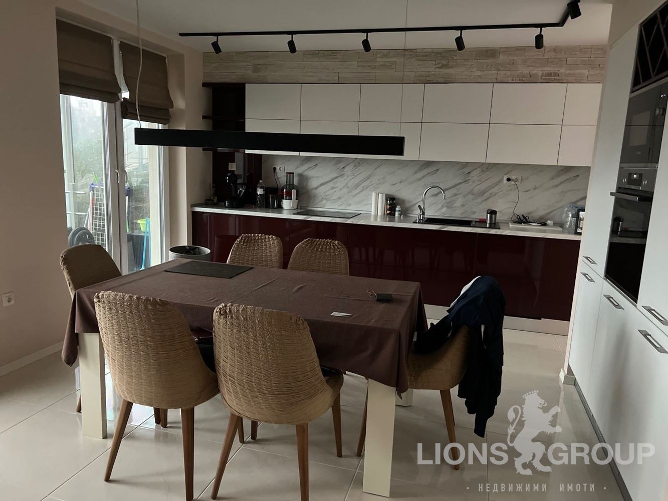 Продава 4-СТАЕН, гр. Варна, м-т Зеленика, снимка 2 - Апартаменти - 51962972