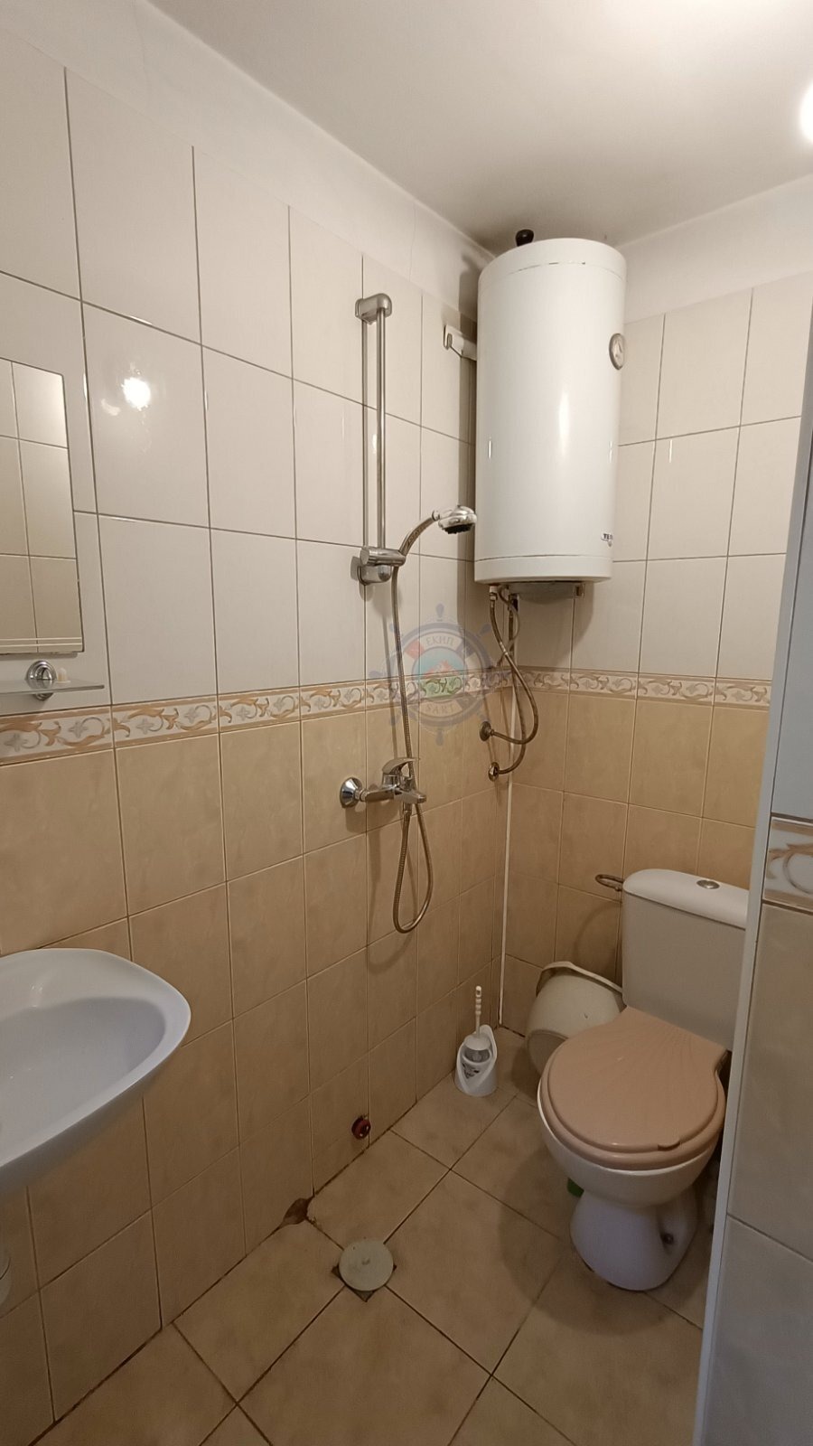 Продава КЪЩА, гр. Варна, Колхозен пазар, снимка 10 - Къщи - 54607443