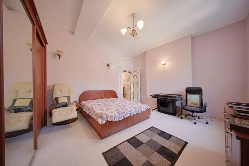Продаја  2 спаваће собе Софија , Центар , 117 м2 | 57250972 - слика [8]