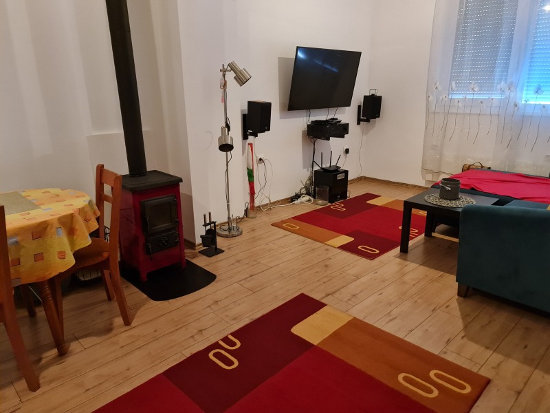 Продава ЕТАЖ ОТ КЪЩА, гр. София, Център, снимка 3 - Етаж от къща - 52550170