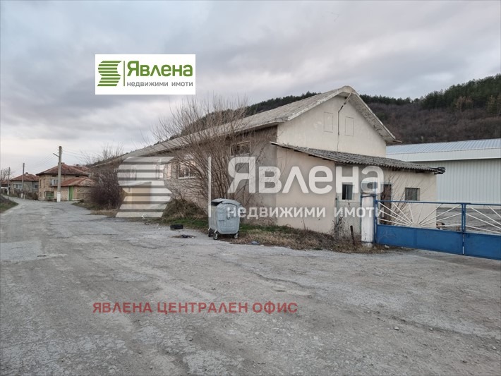 Продаја  Индустријска зграда регион Шуменска , Велики Преслав , 1250 м2 | 69471661 - слика [3]