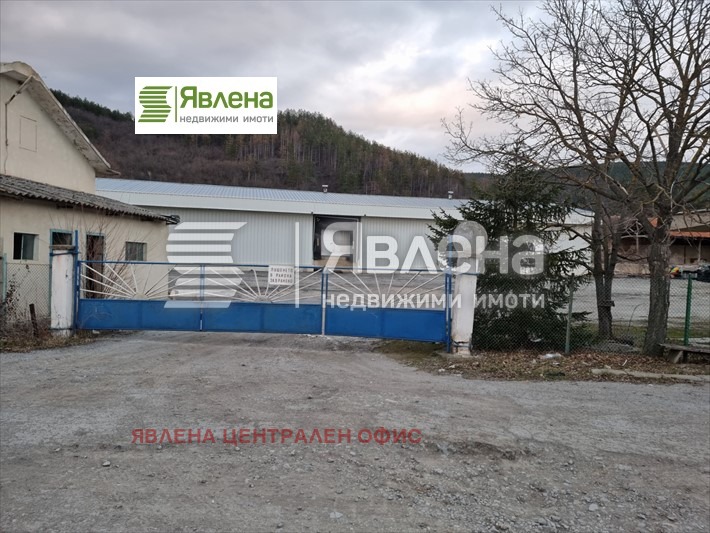 Продаја  Индустријска зграда регион Шуменска , Велики Преслав , 1250 м2 | 69471661 - слика [4]
