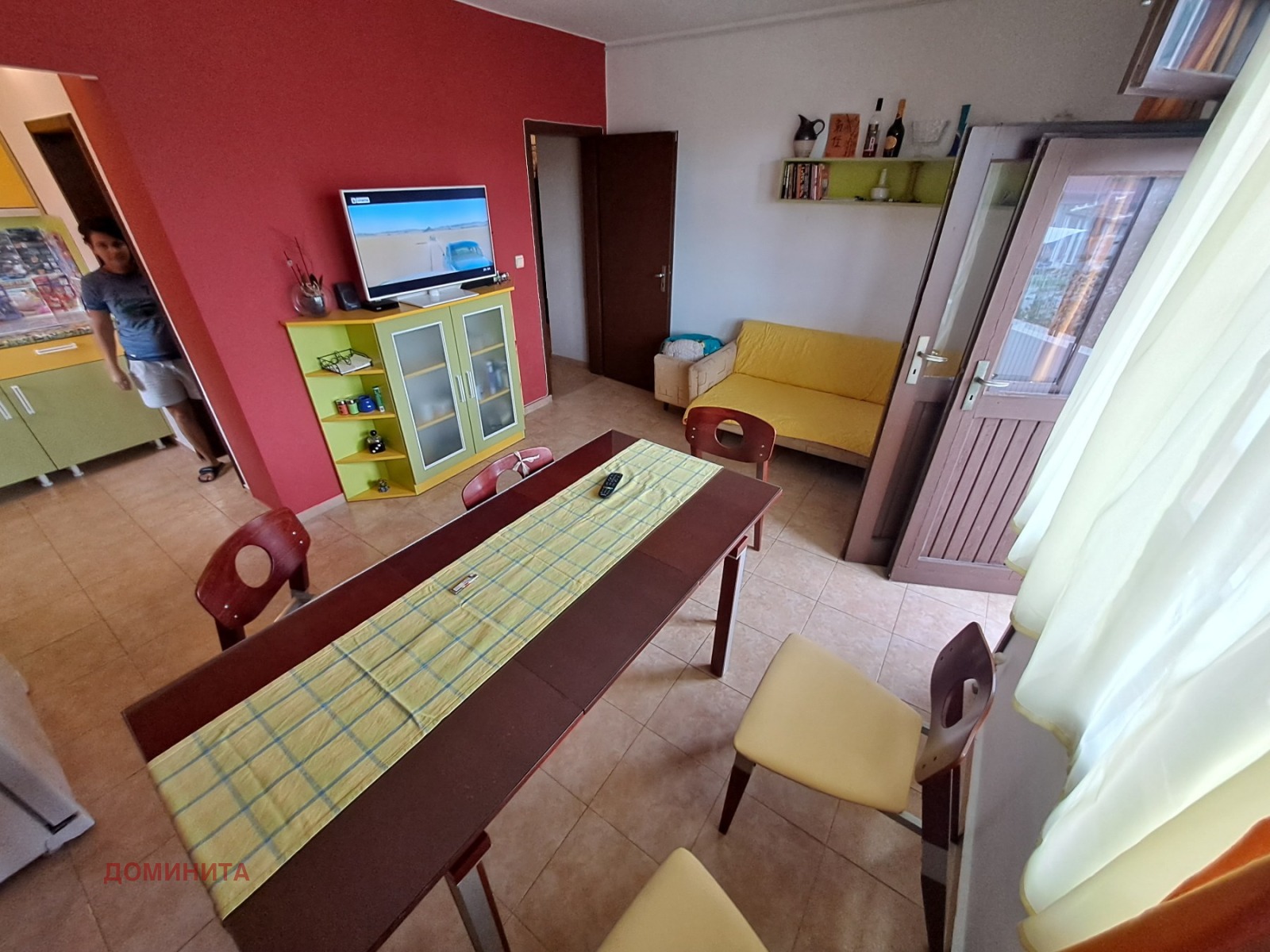 Продава ЕТАЖ ОТ КЪЩА, гр. Царево, област Бургас, снимка 2 - Етаж от къща - 47225250