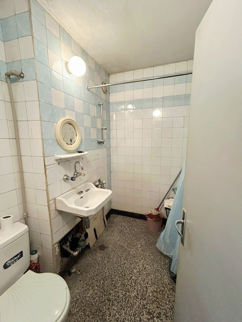 De vânzare  1 dormitor Sofia , Liulin - țentâr , 66 mp | 67789940 - imagine [5]