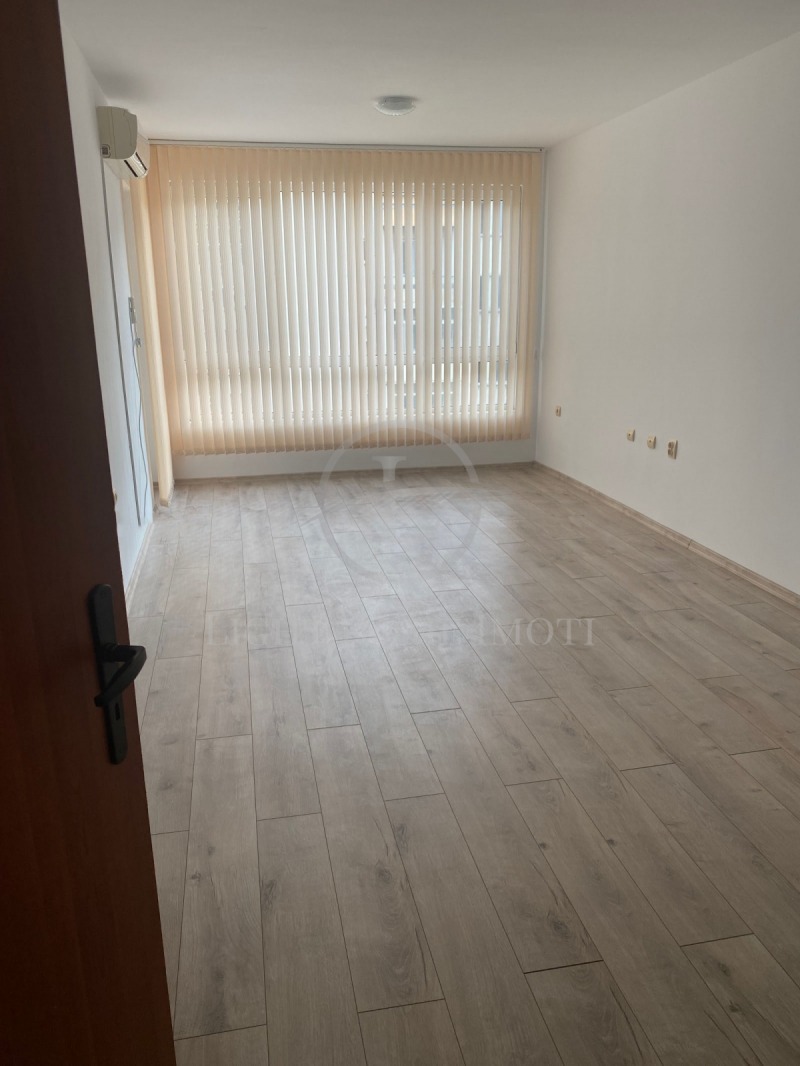 Eladó  1 hálószoba Plovdiv , Gagarin , 70 négyzetméter | 50175341 - kép [17]