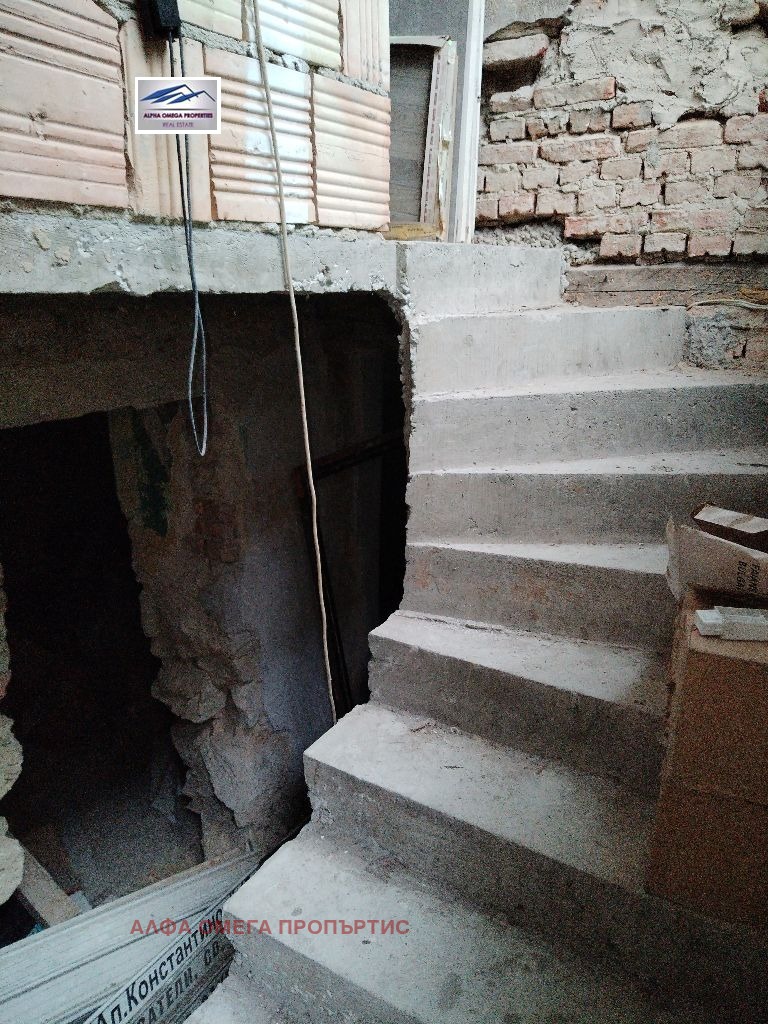 Продава 3-СТАЕН, гр. Варна, Зимно кино Тракия, снимка 2 - Апартаменти - 50632011