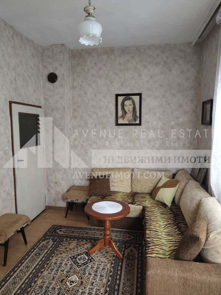 Продава ЕТАЖ ОТ КЪЩА, гр. Пещера, област Пазарджик, снимка 5 - Етаж от къща - 53230435