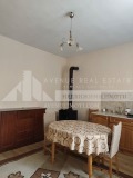 Продава  Етаж от къща област Пазарджик , гр. Пещера , 122 кв.м | 16113594 - изображение [2]