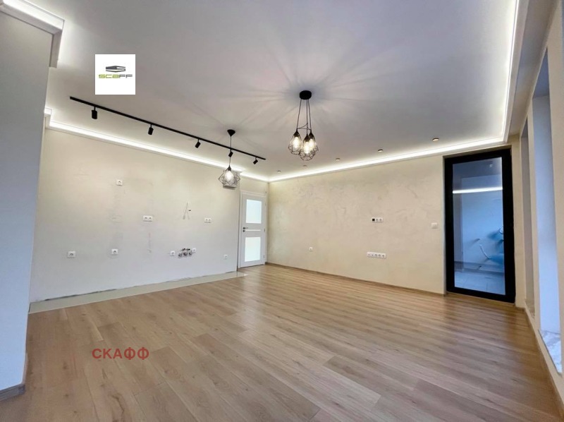 Продава  2-стаен град Пловдив , Христо Смирненски , 75 кв.м | 92594307 - изображение [2]