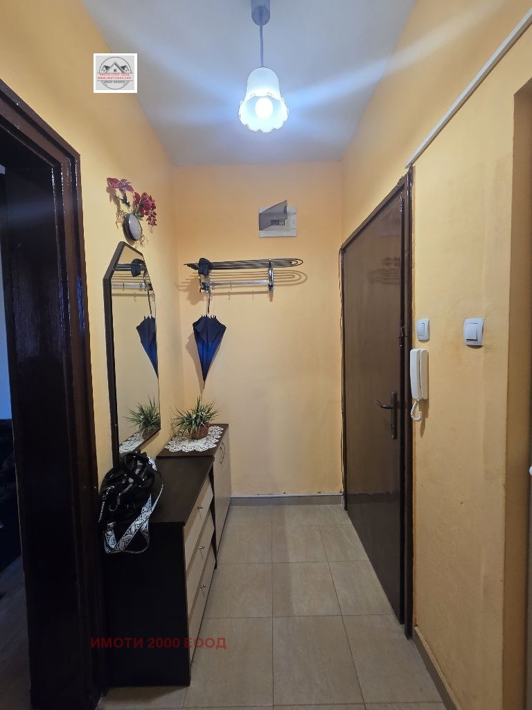 Продава 2-СТАЕН, гр. Стара Загора, Операта, снимка 2 - Апартаменти - 52547070