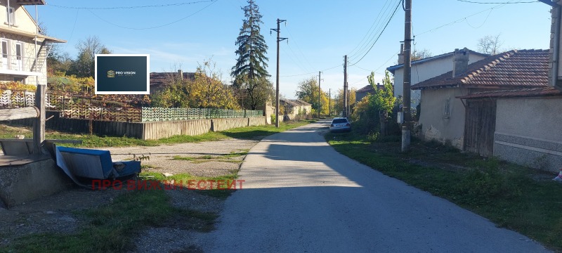 Продава КЪЩА, с. Върбак, област Шумен, снимка 12 - Къщи - 52581522