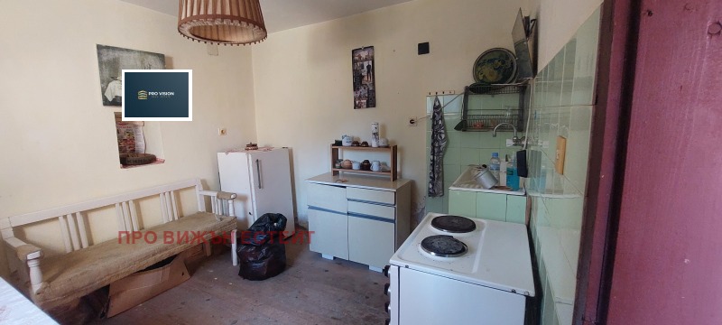 Продава КЪЩА, с. Върбак, област Шумен, снимка 4 - Къщи - 52581522