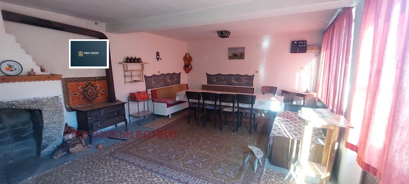 Продава КЪЩА, с. Върбак, област Шумен, снимка 2 - Къщи - 52581522