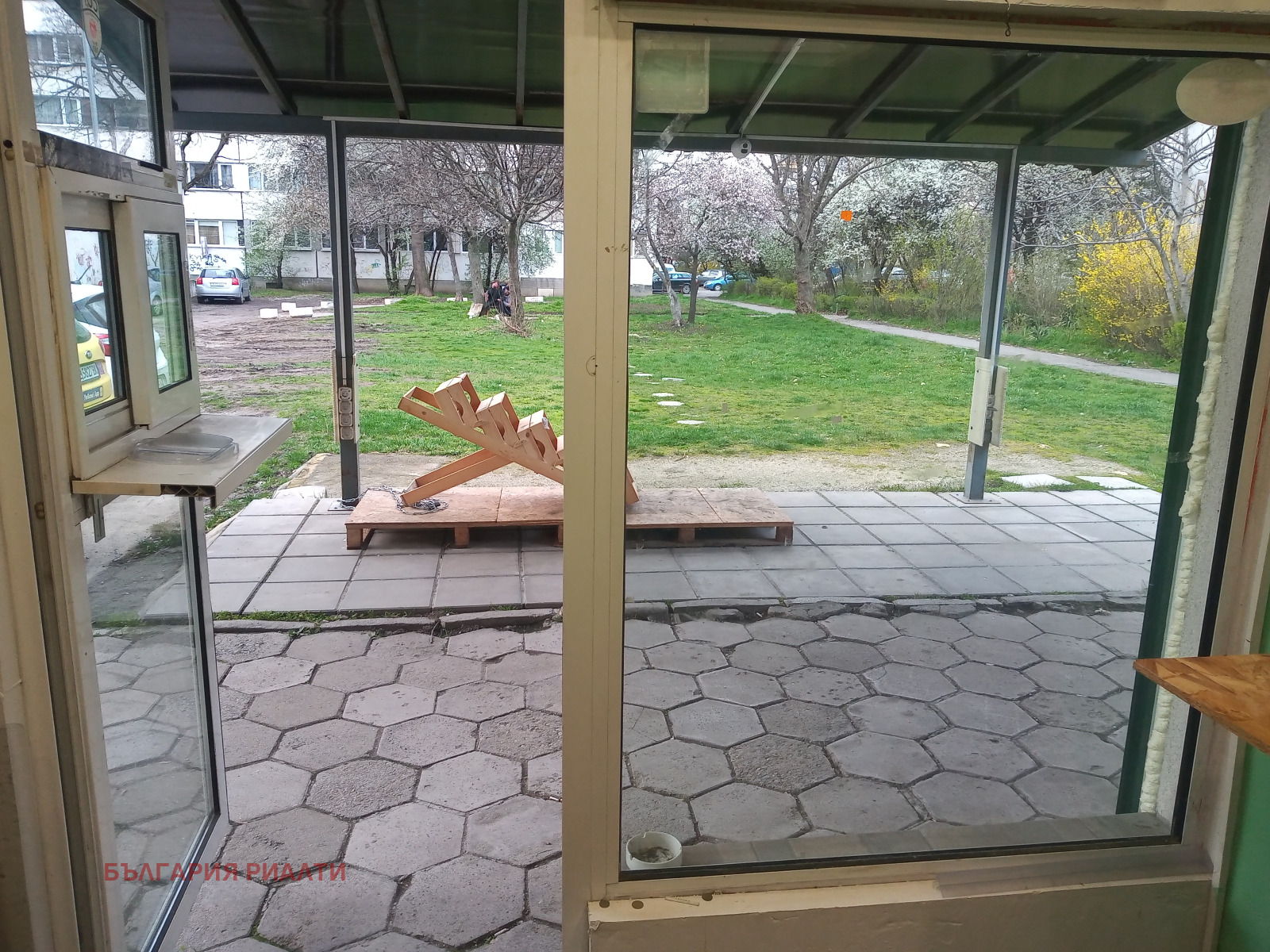 Продава МАГАЗИН, гр. София, Дружба 1, снимка 5 - Магазини - 54191122