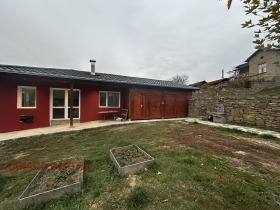 Casa Dalbok dol, región Lovech 12