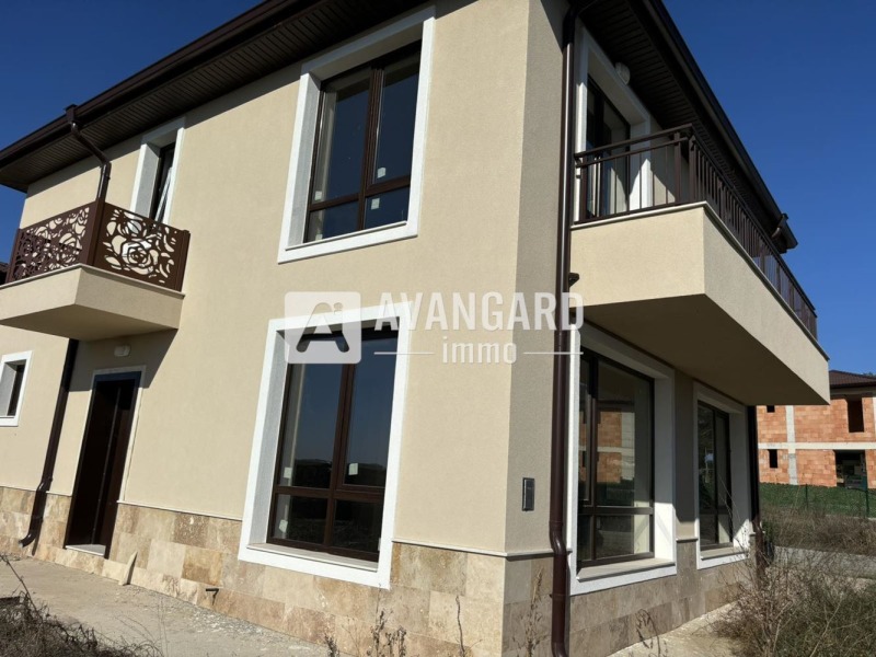 À venda  Casa região Varna , Priselci , 152 m² | 33027115 - imagem [4]