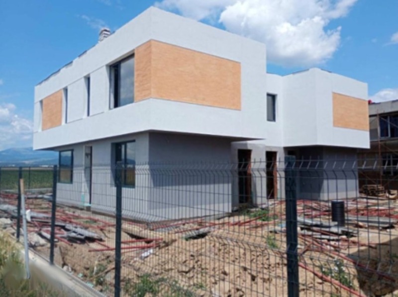 Til salg  Hus region Sofia , Elin Pelin , 161 kvm | 70512375 - billede [2]