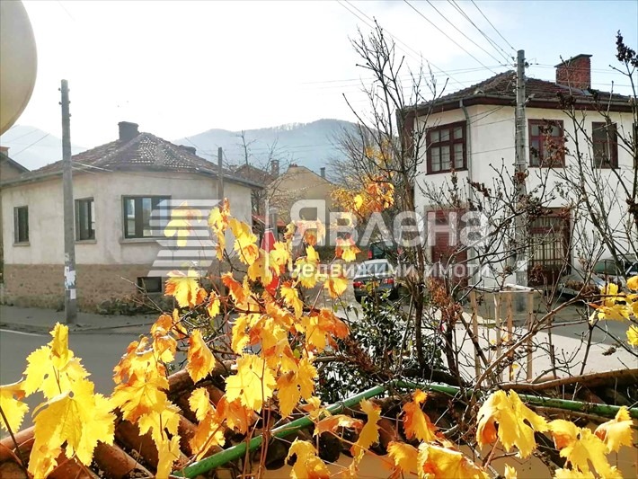 Продава КЪЩА, с. Костенец, област София област, снимка 15 - Къщи - 53126513