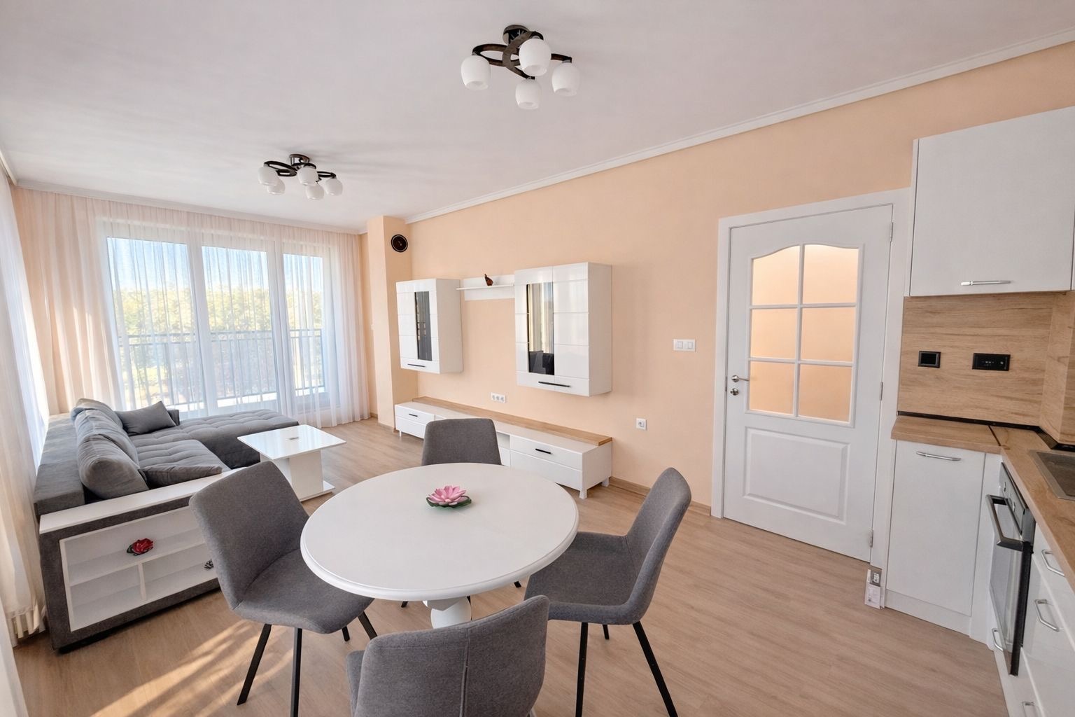 Продава 2-СТАЕН, гр. Пловдив, Тракия, снимка 2 - Апартаменти - 53644573