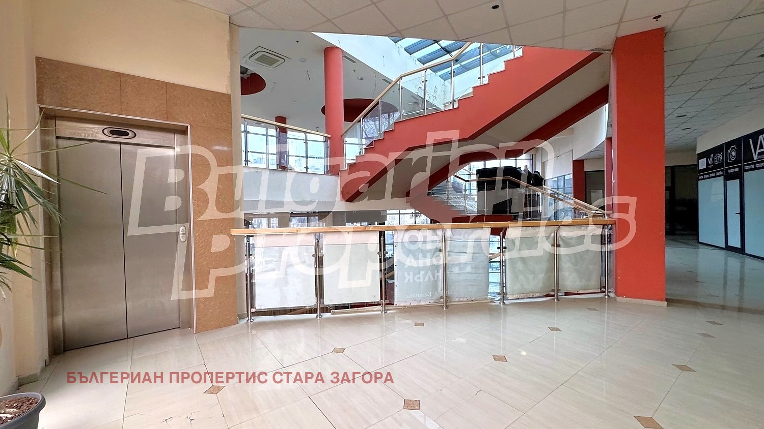 Продава МАГАЗИН, гр. Казанлък, област Стара Загора, снимка 6 - Магазини - 53613069