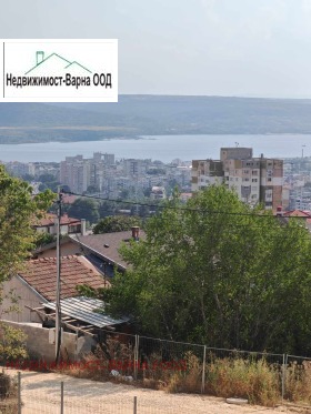 1 chambre Vazrajdane 3, Varna 1