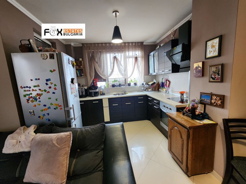 For Sale  2 bedroom Plovdiv , Gagarin , 90 sq.m | 44548322 - image [2]