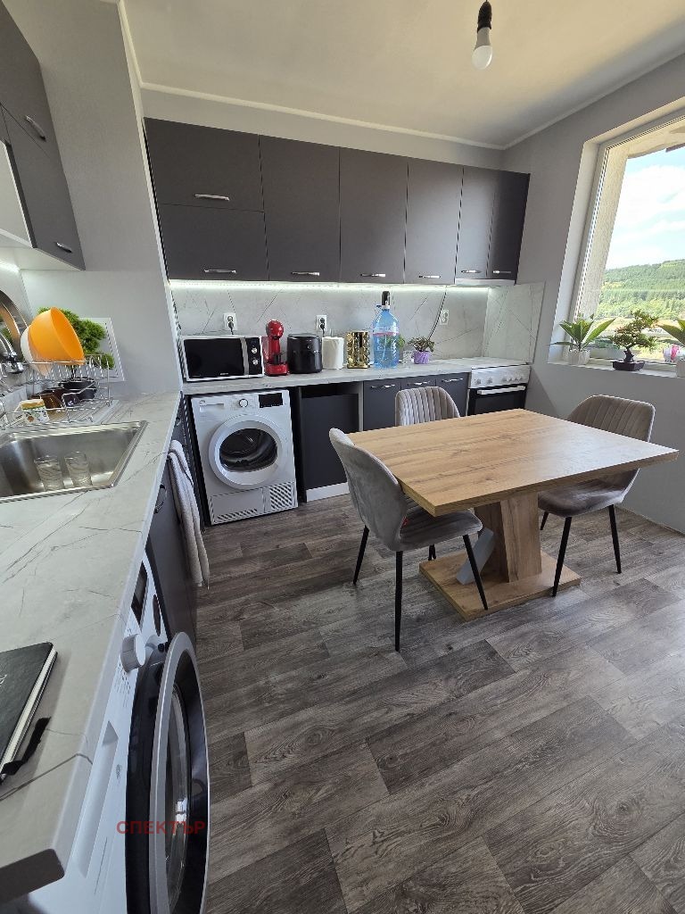 De vânzare  3+ dormitor Pernic , Iztoc , 155 mp | 16861188