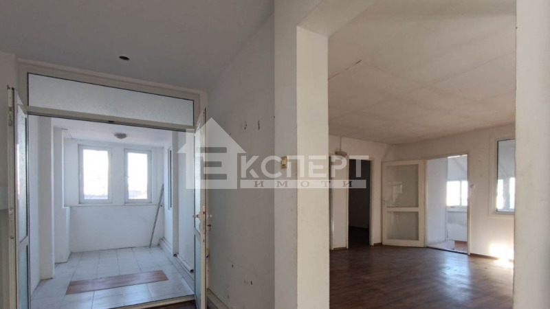 Продава КЪЩА, гр. Пловдив, Център, снимка 12 - Къщи - 48141264