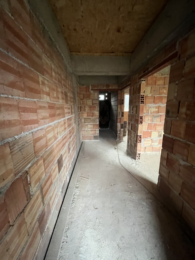 Продава КЪЩА, гр. Казанлък, област Стара Загора, снимка 2 - Къщи - 53008208